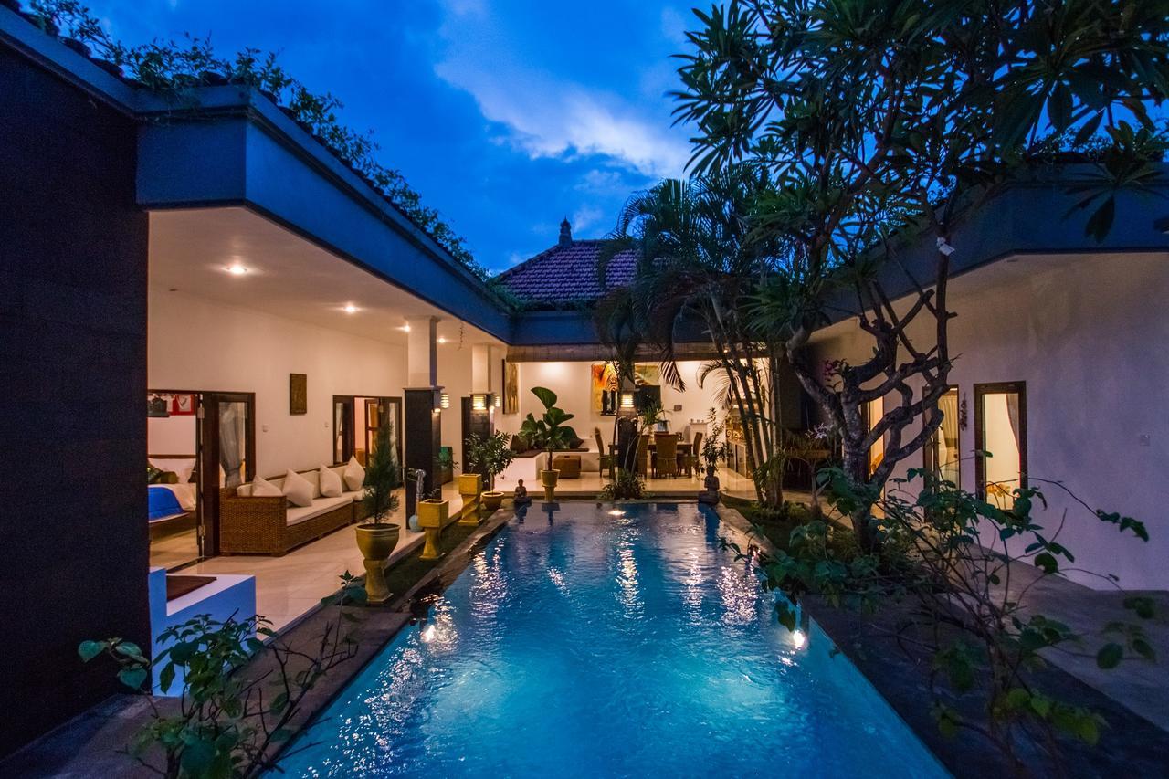 Av Coco Villa Seminyak (Bali)