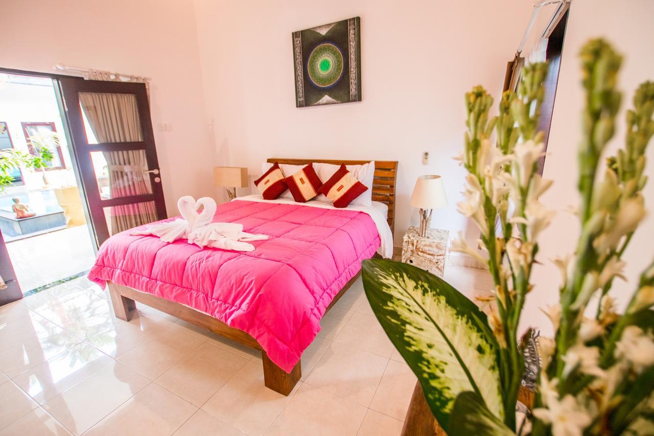 Av Coco Villa *